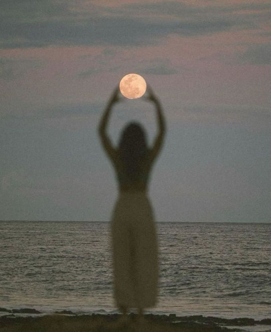 Real Talk: Your Birth Moon Phase Is More Powerful Than Your Horoscope